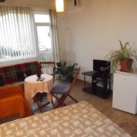 Faina Guest house